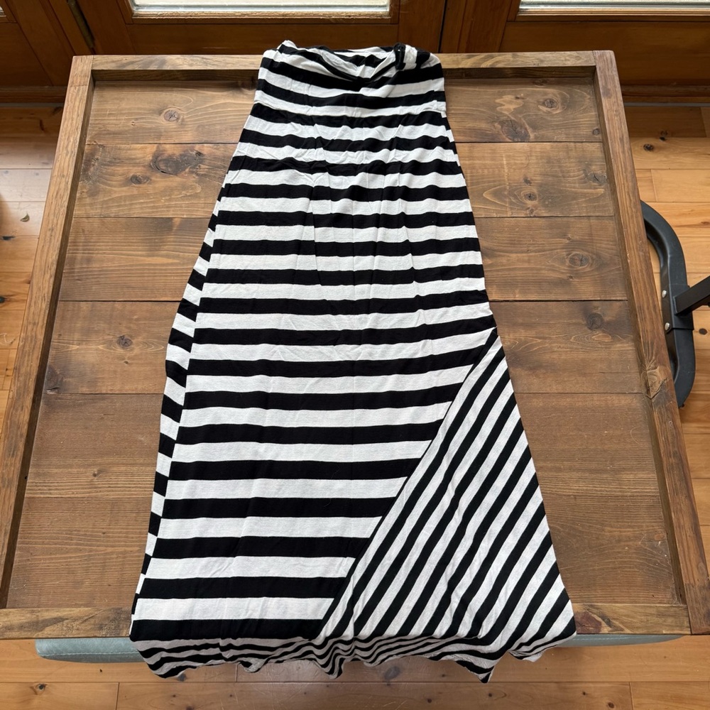 Body Central Black and White Striped Maxi Skirt